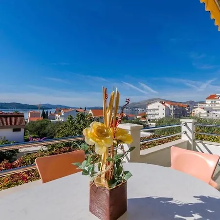 Palma 4 Appartement Trogir